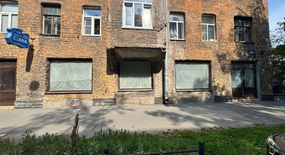 Фото объекта 24-я линия В.О. д.13 № 19 | KNRU.ru