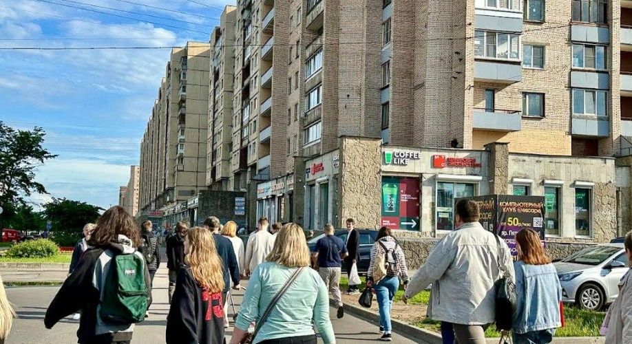 Фото объекта Большевиков пр. д.3 № 9 | KNRU.ru